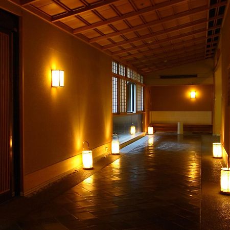 Отель Oku Yugawara Sansuirou Экстерьер фото