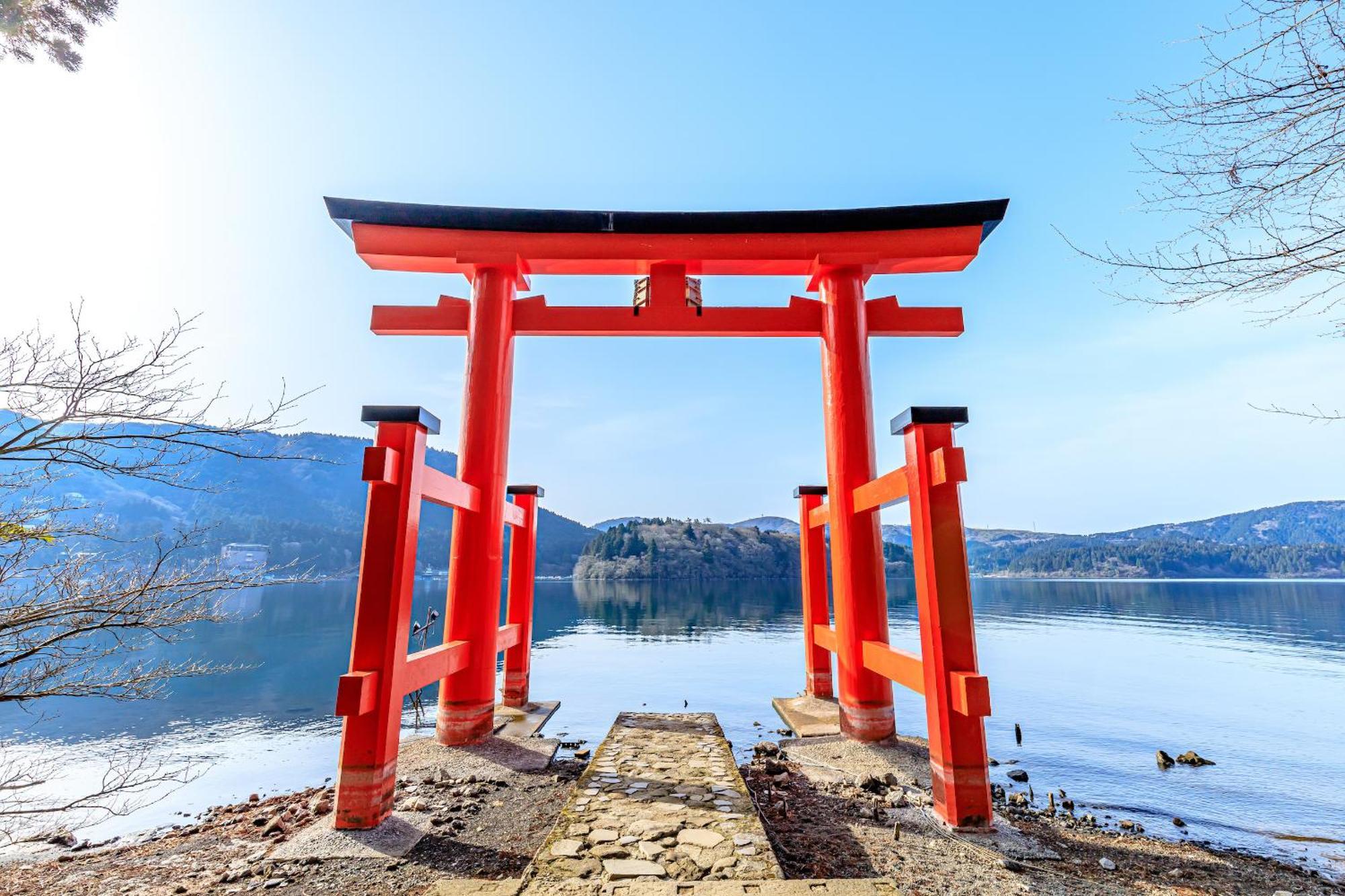 Отель Oku Yugawara Sansuirou Экстерьер фото